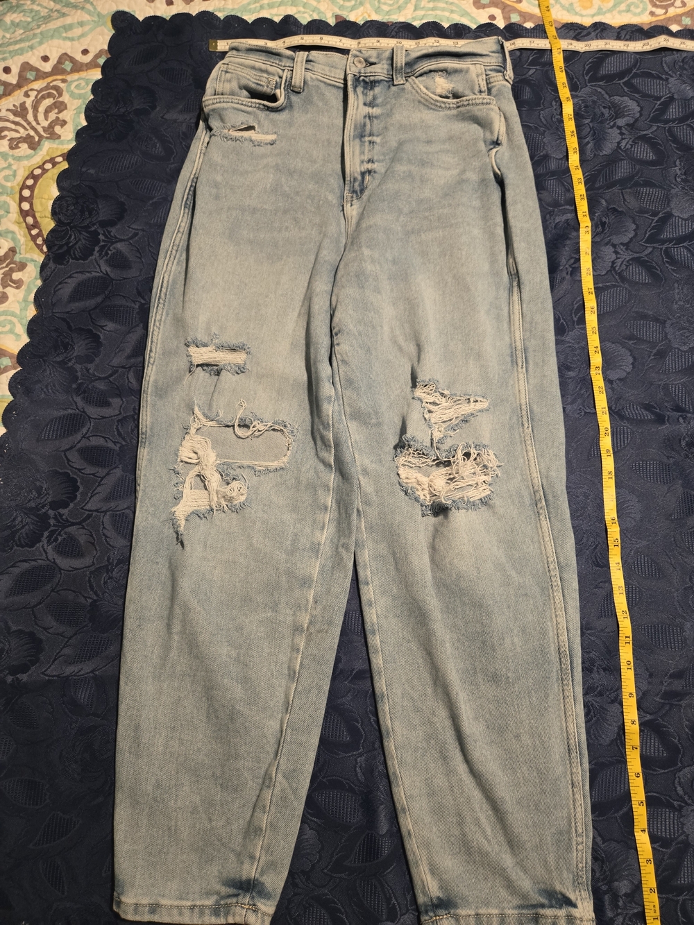 Arizona Jean Company Light Blue Distressed Boyfriend Jeans